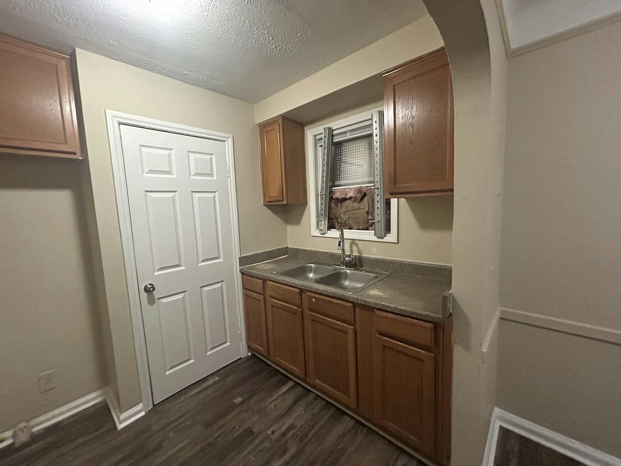 16824 Rutherford Street - Photo 3 of 20