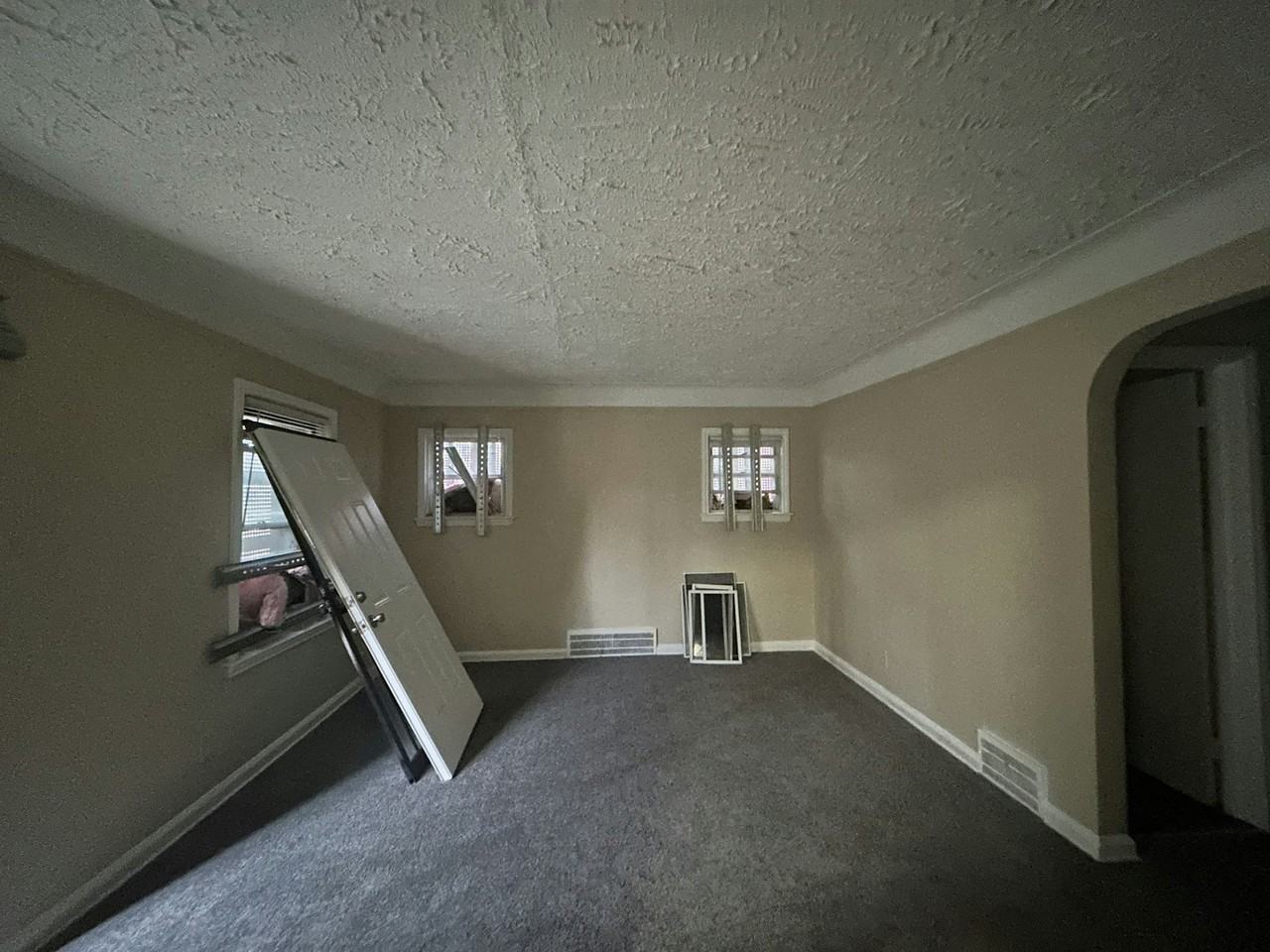 16824 Rutherford Street - Photo 6 of 20