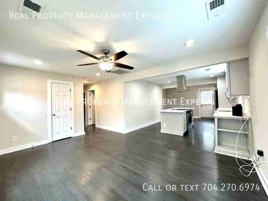 1434 Orvis St - Photo 4 of 19