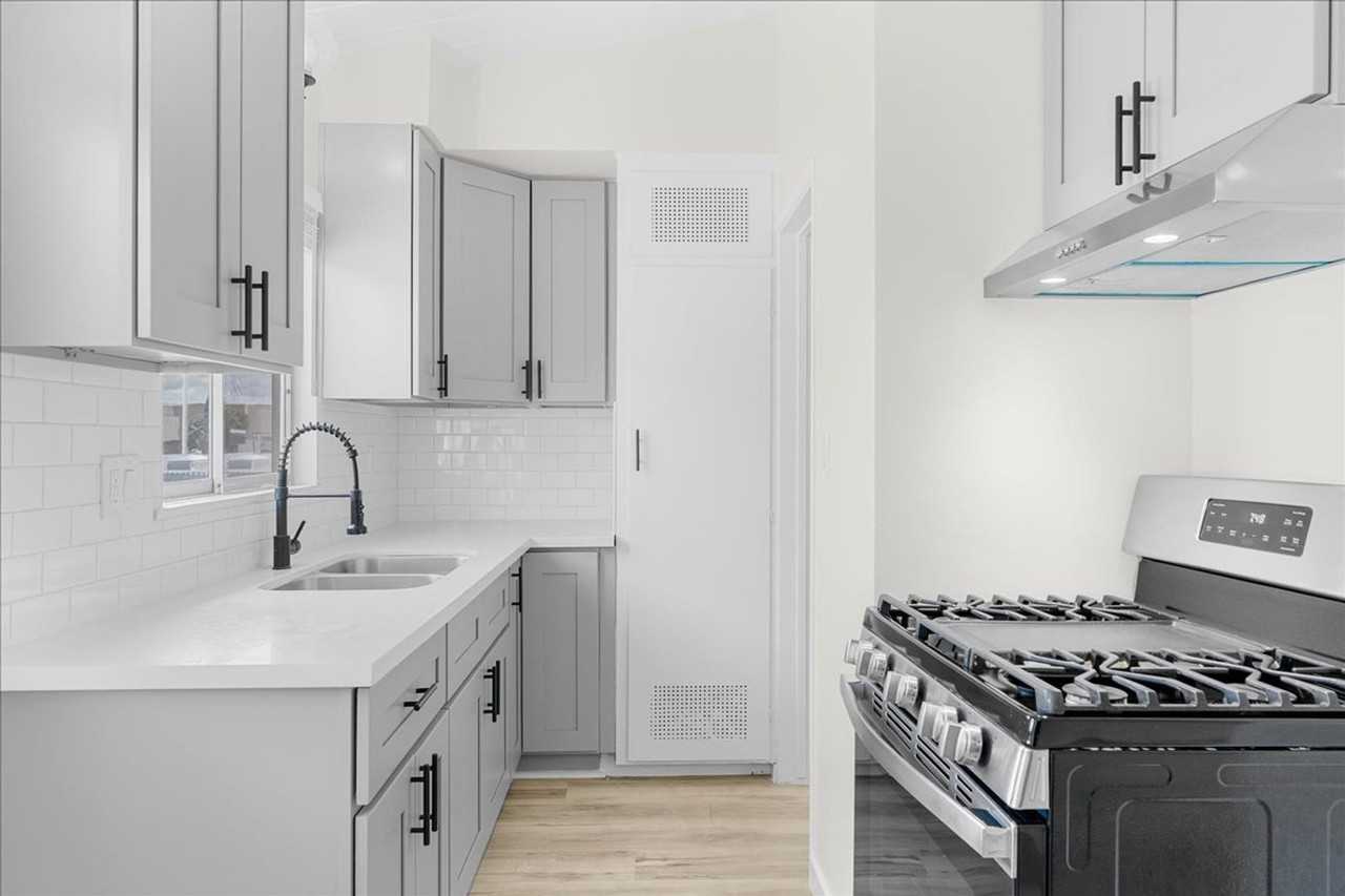 12238 Grevillea Ave #J - Photo 5 of 12