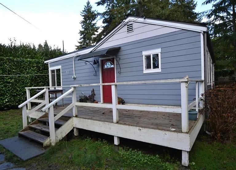 14003 Roslyn Pl N - Photo 3 of 19