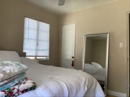 featured image of 1220 E Waverly St #1