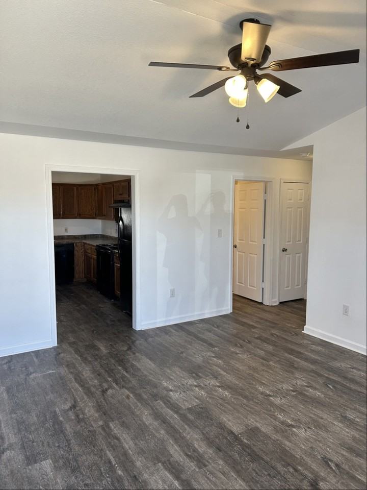 1004 N 40th St #2 - Photo 2 of 7