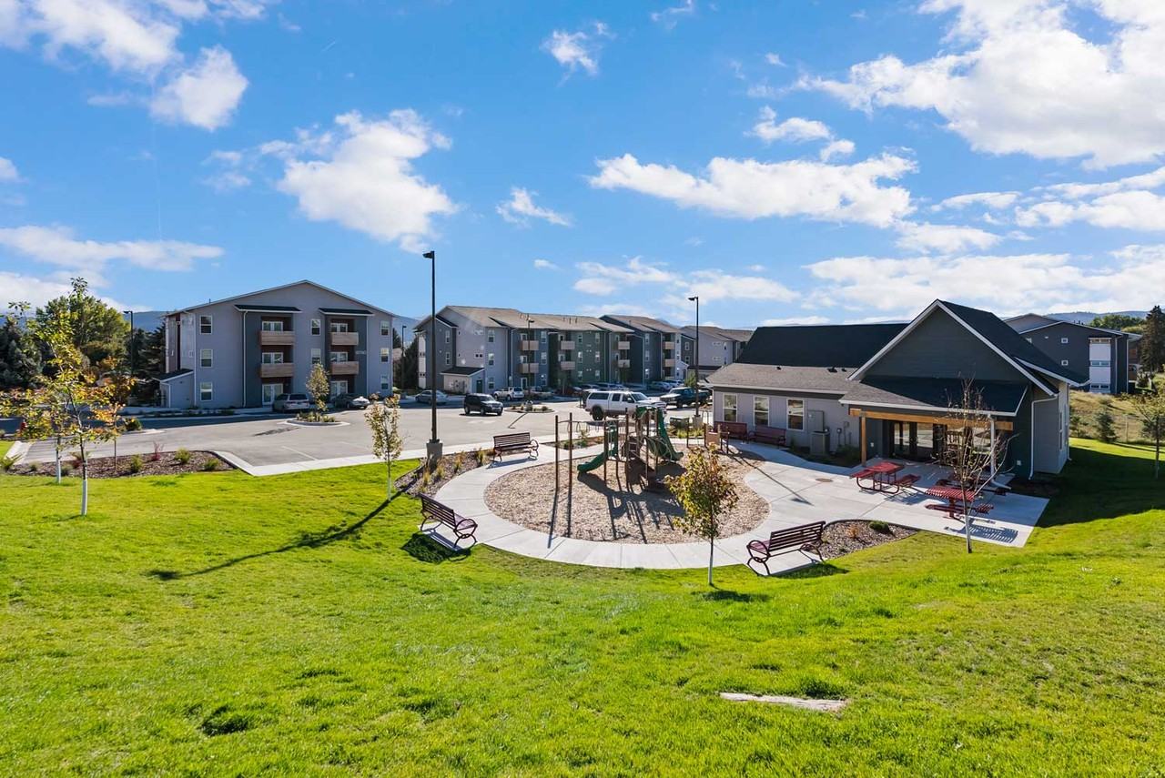 Junegrass Place - Photo 4 of 50