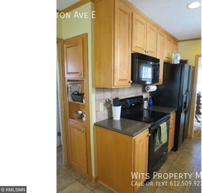 704 Arlington Ave E - Photo 2 of 18