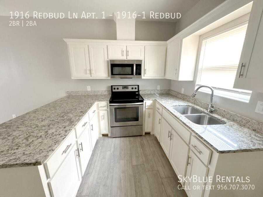 1916 Redbud Ln Unit 1 - Photo 4 of 13