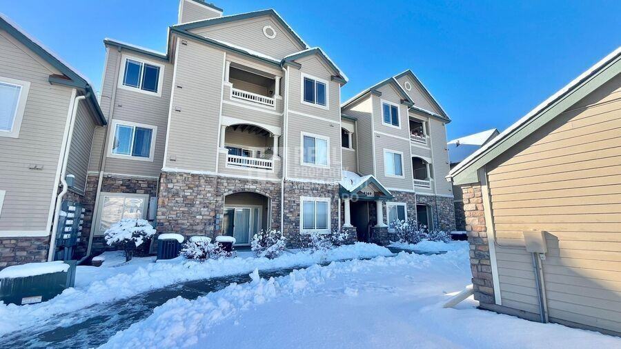 8369 S Independence Cir #303 - Photo 2 of 19