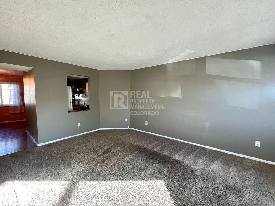 5507 Denmark Ct - Photo 4 of 18