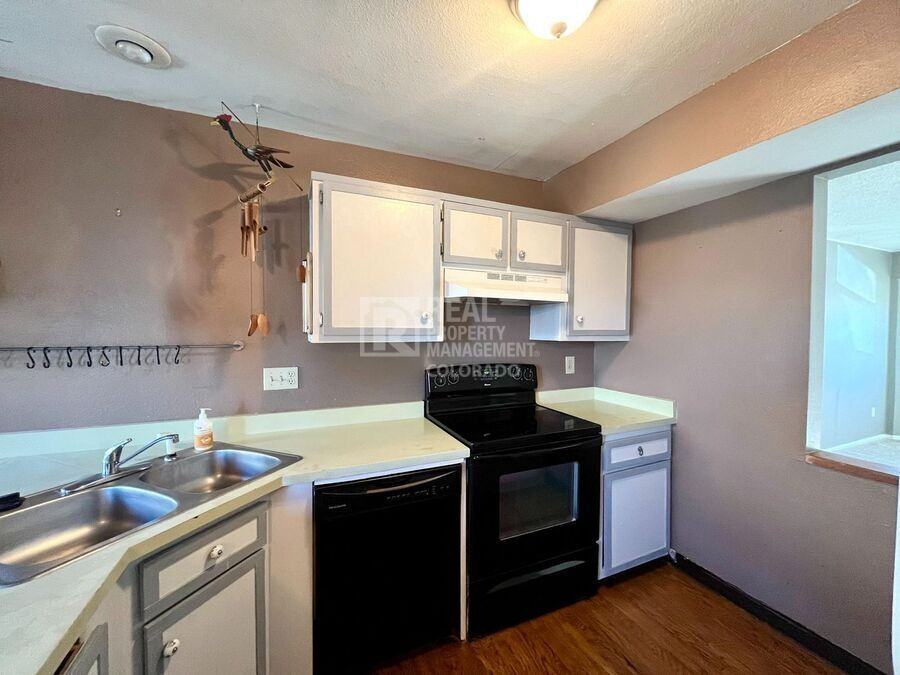 5507 Denmark Ct - Photo 7 of 18