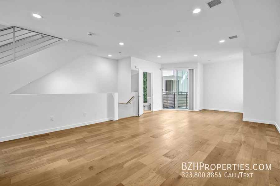 1240 Gordon St - Photo 4 of 31