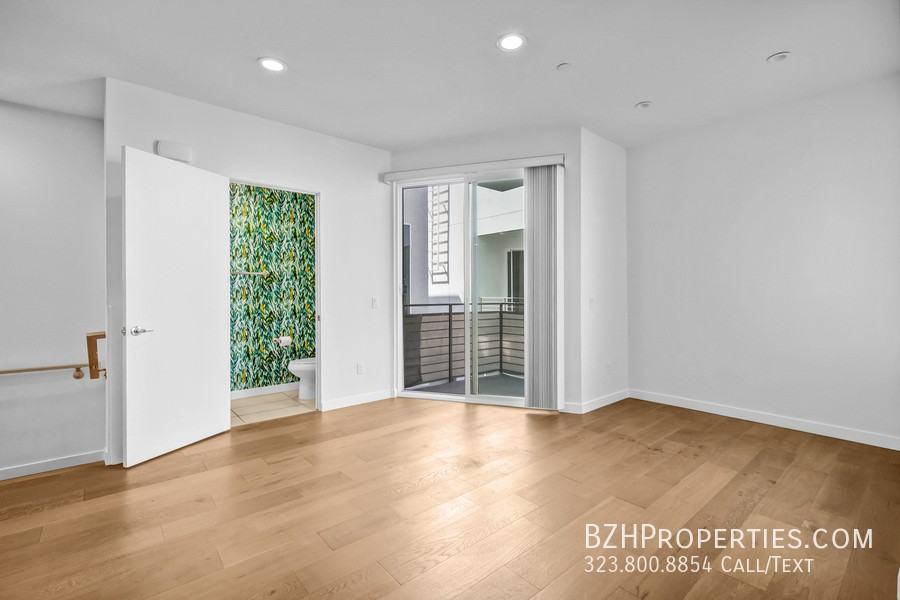 1240 Gordon St - Photo 5 of 31