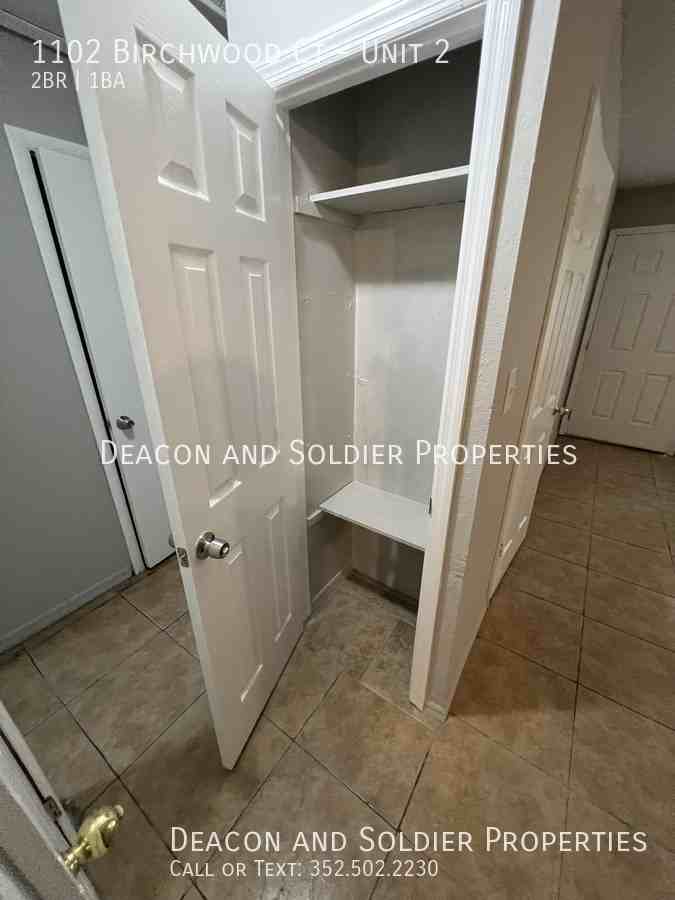 1102 Birchwood Ct #2 - Photo 3 of 23
