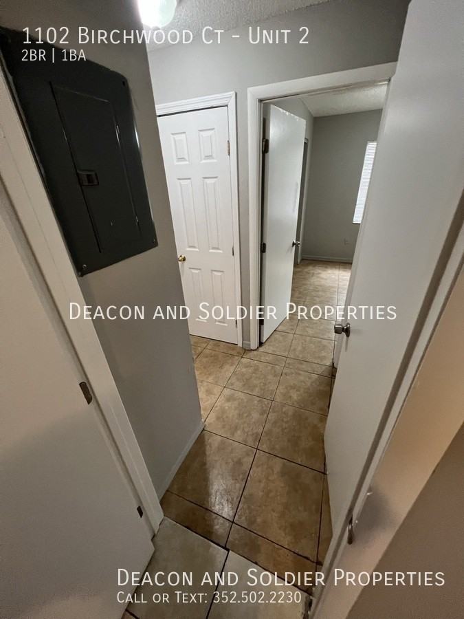 1102 Birchwood Ct #2 - Photo 4 of 23