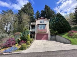 featured image of 512 Se Espinosa St