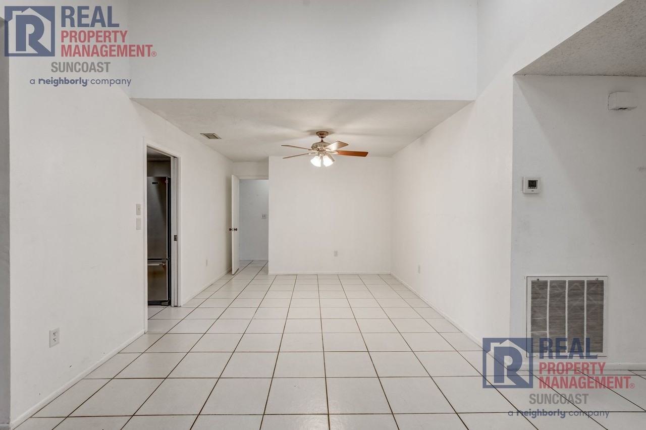 1370 Palmwood Dr - Photo 7 of 44