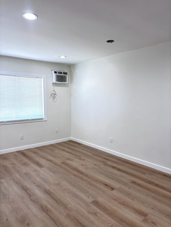 1416 W 130th St - Photo 7 of 17