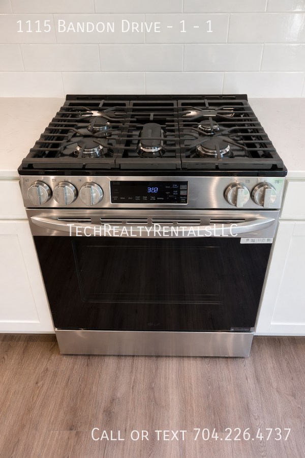 1115 Bandon Dr #1 - Photo 7 of 36