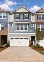 featured image of 1115 Bandon Dr #1