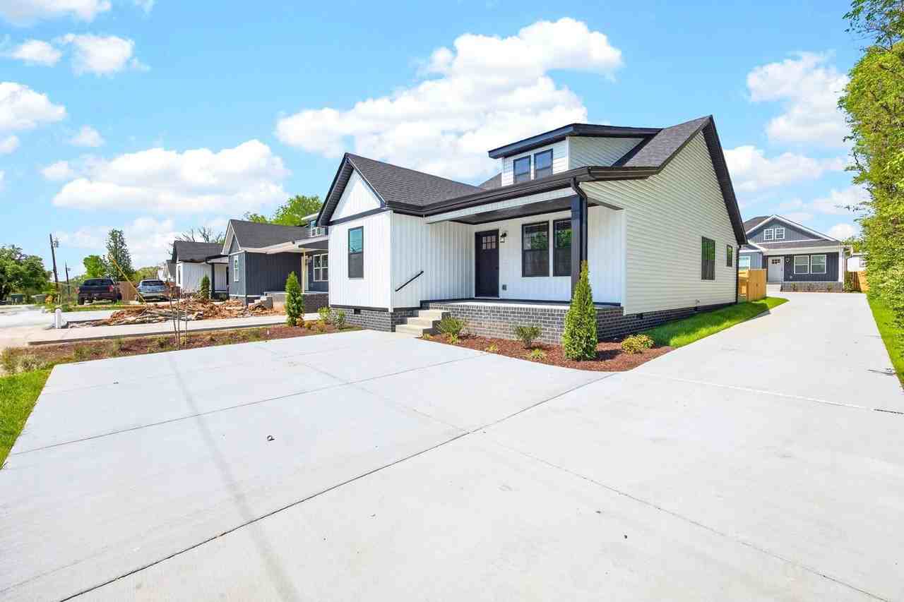 206 Ross Ave #110 - Photo 3 of 40