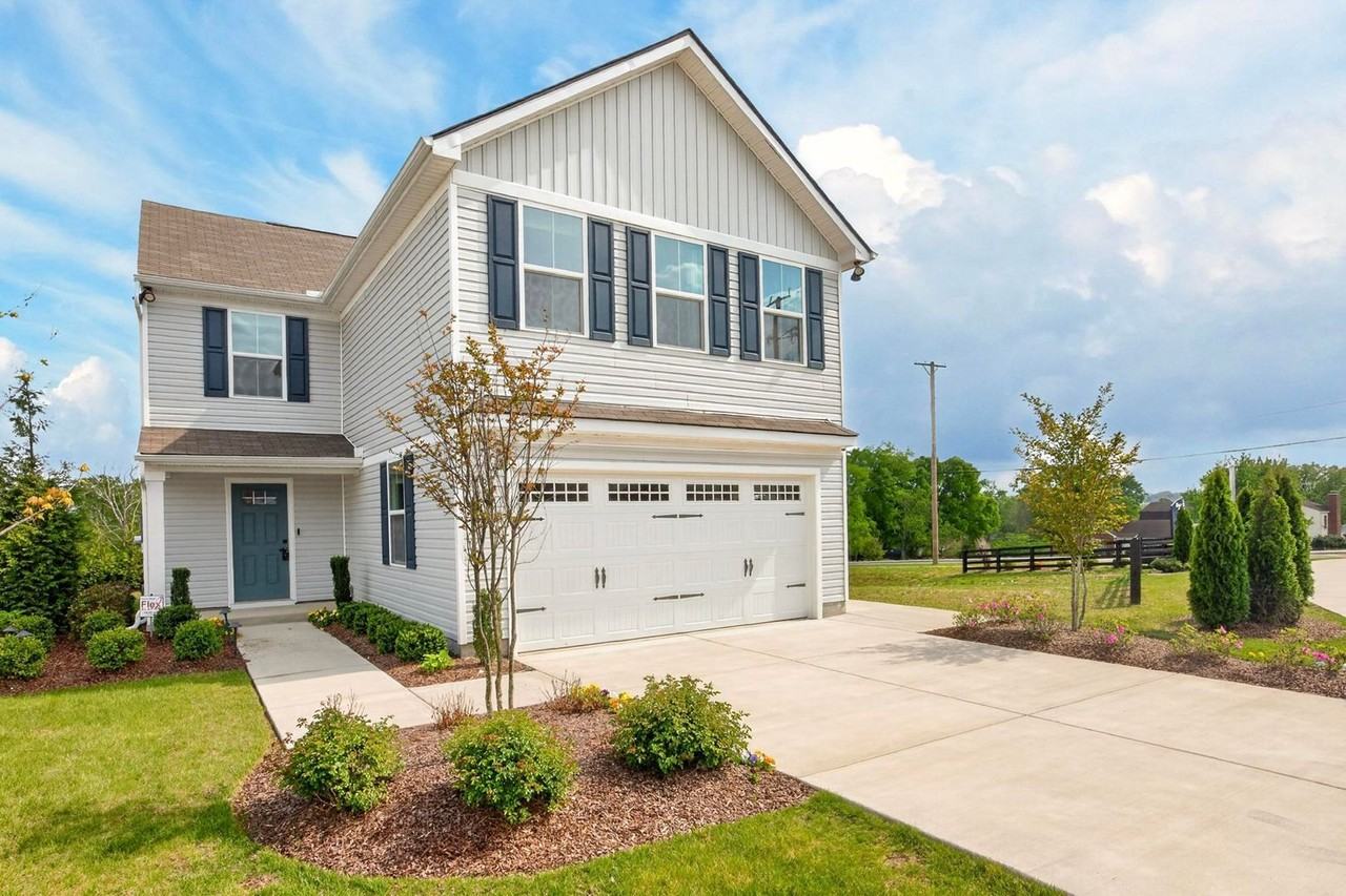 3004 Red Fox Rdg - Photo 2 of 45