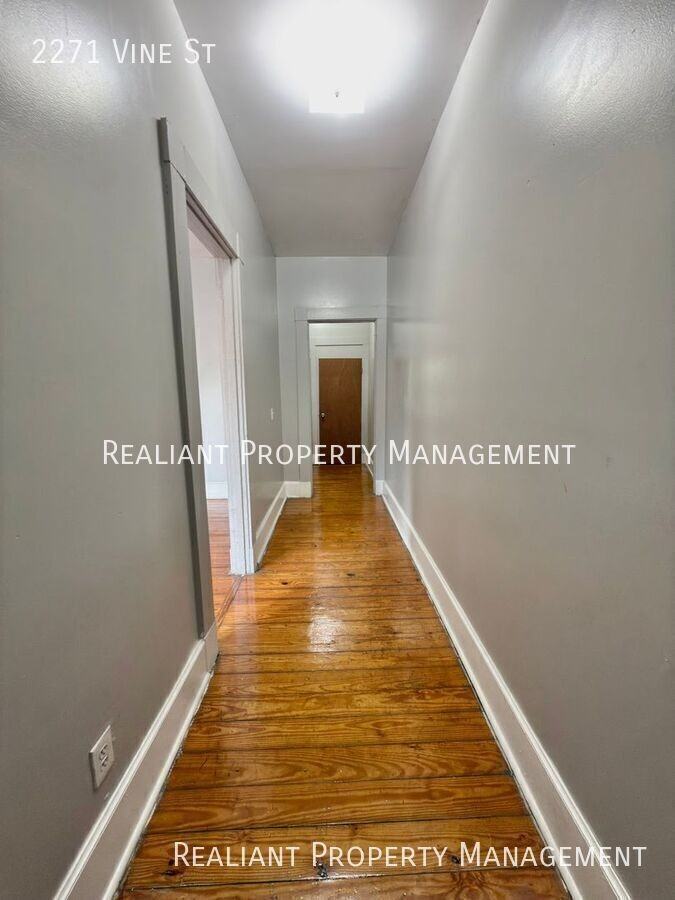 2271 Vine St - Photo 2 of 22