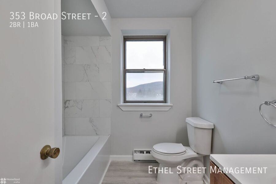 353 Broad St #2 - Photo 5 of 14