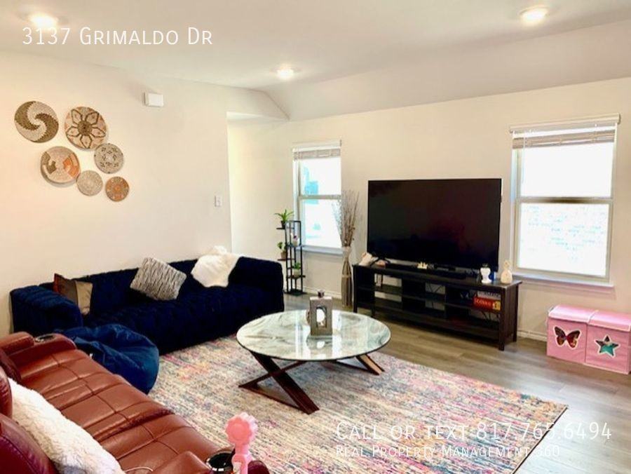 3137 Grimaldo Dr - Photo 3 of 15