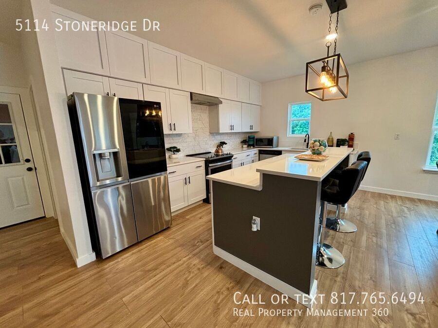 5114 Stoneridge Dr - Photo 7 of 30