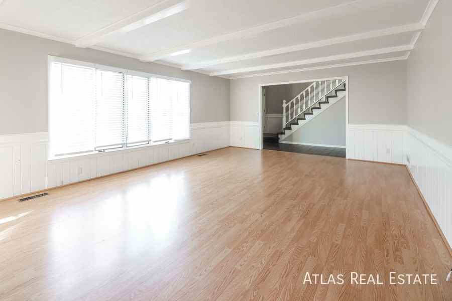 16644 W 146th Ter - Photo 3 of 21