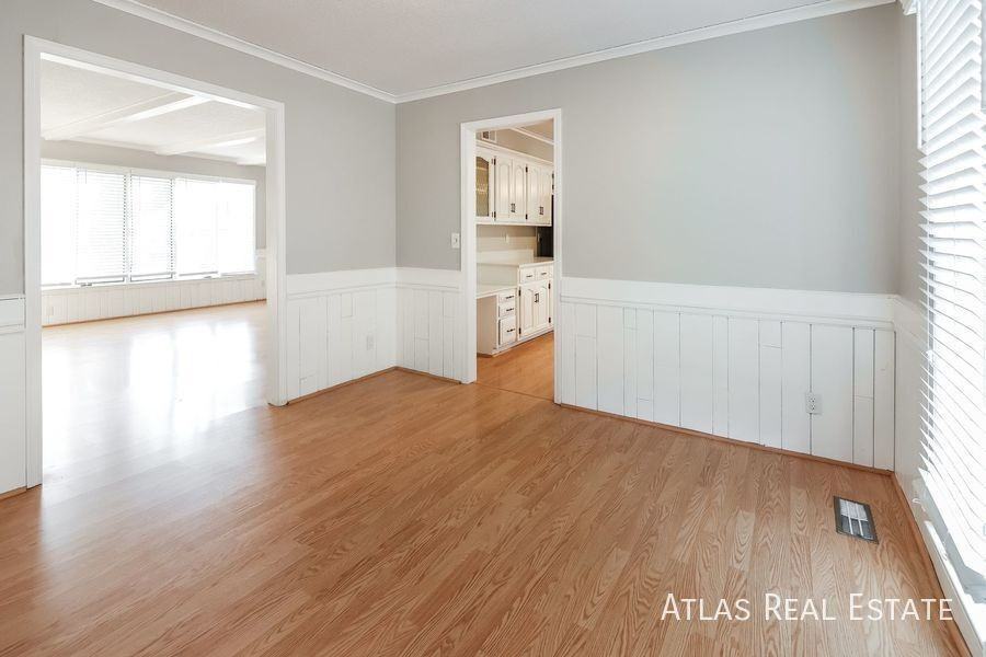 16644 W 146th Ter - Photo 4 of 21