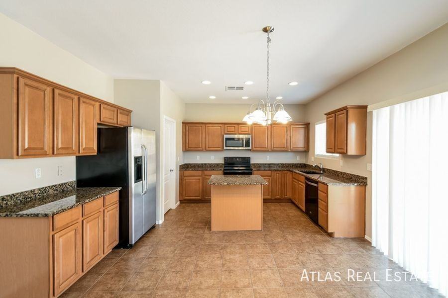 1118 E Desert Springs Way - Photo 3 of 41