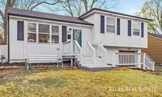 featured image of 4912 N Sycamore Dr