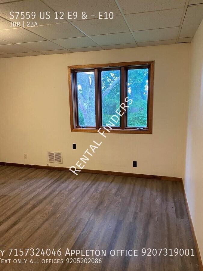 S7559 US 12 E9 & #E10 - Photo 3 of 11