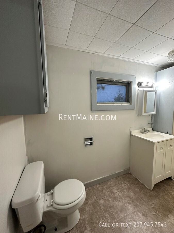 171 Riverside Dr #4 - Photo 7 of 8