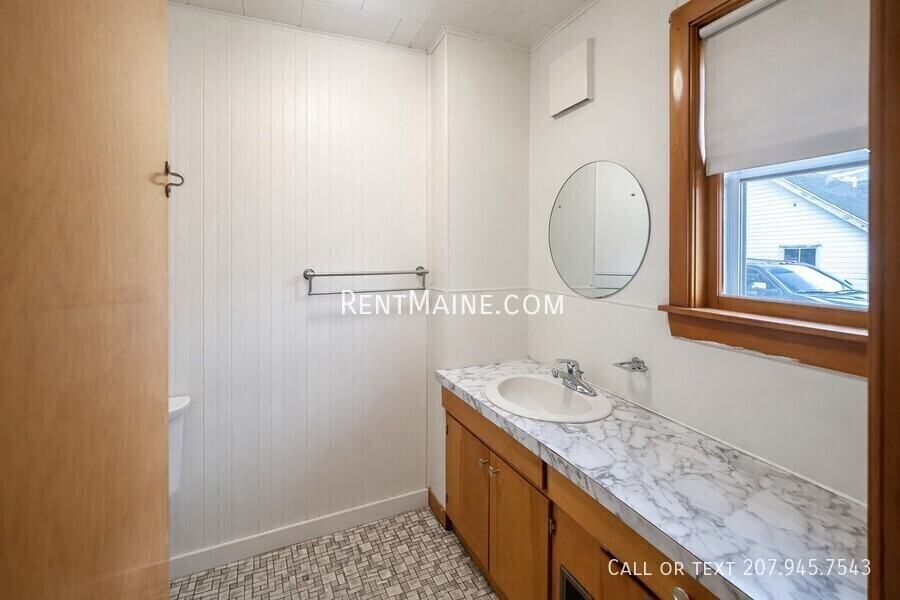 445 Main St #A - Photo 5 of 15