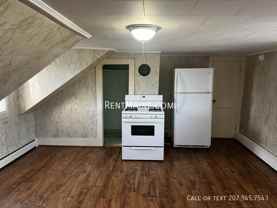 445 Main St #B - Photo 1 of 1