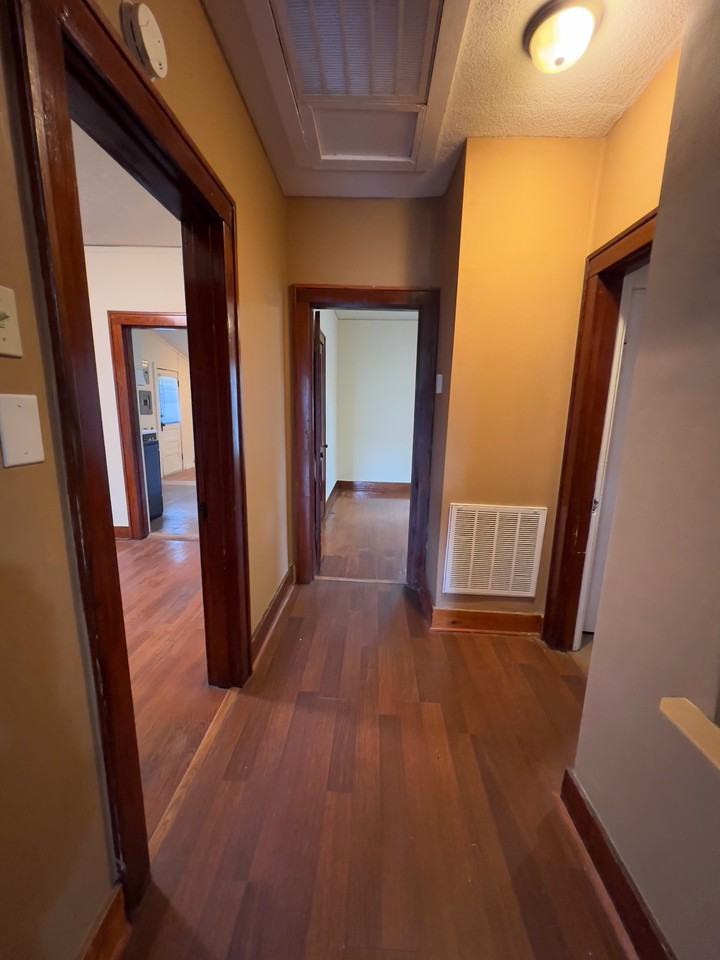 2637 Arlington Ave #1 - Photo 3 of 8