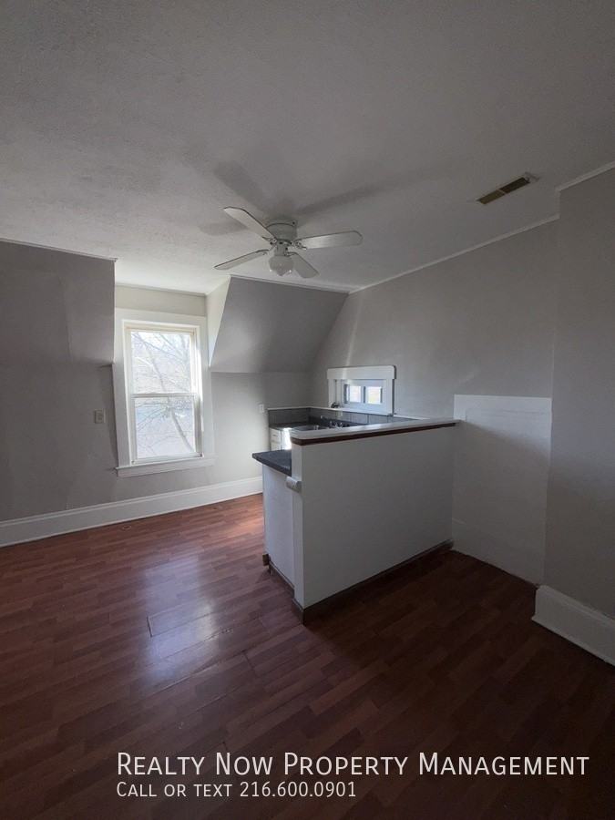 1344 S Green Rd Up Unit #2COPY - Photo 5 of 13