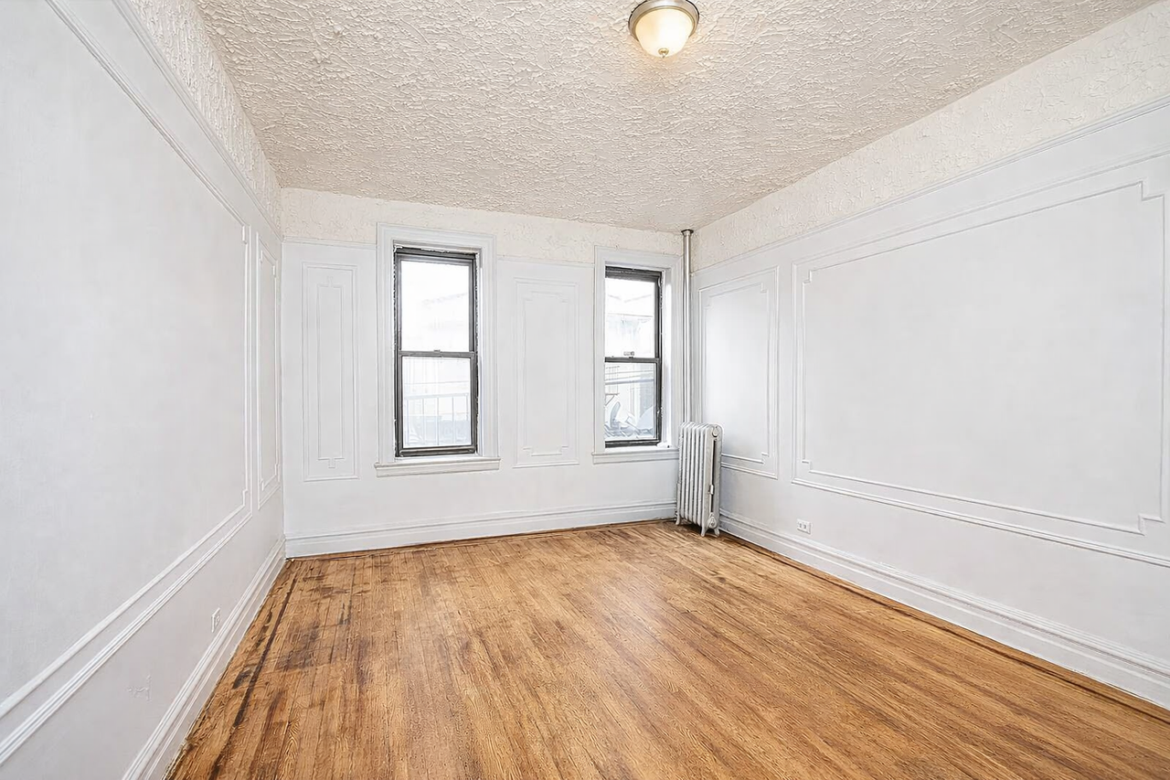 92 E 53rd St #1 - Photo 2 of 5