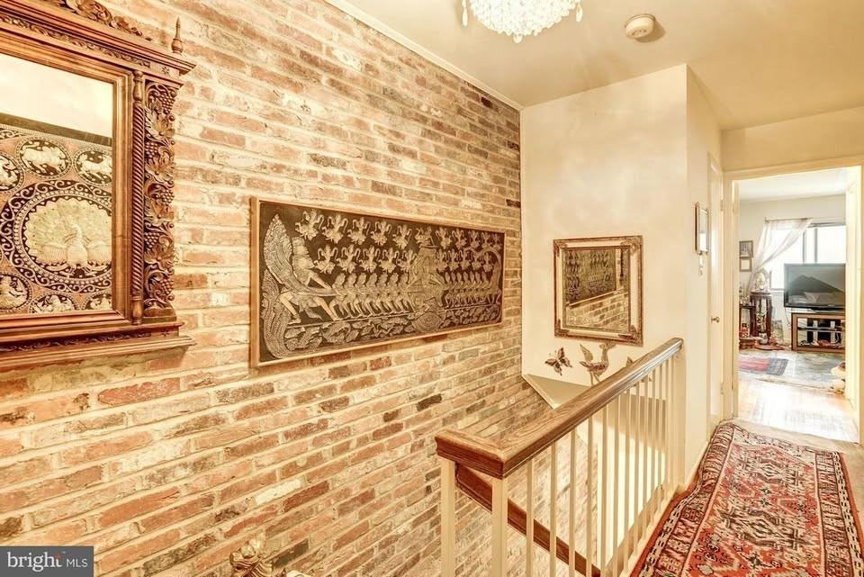 3863 Steppes Ct #B - Photo 3 of 14