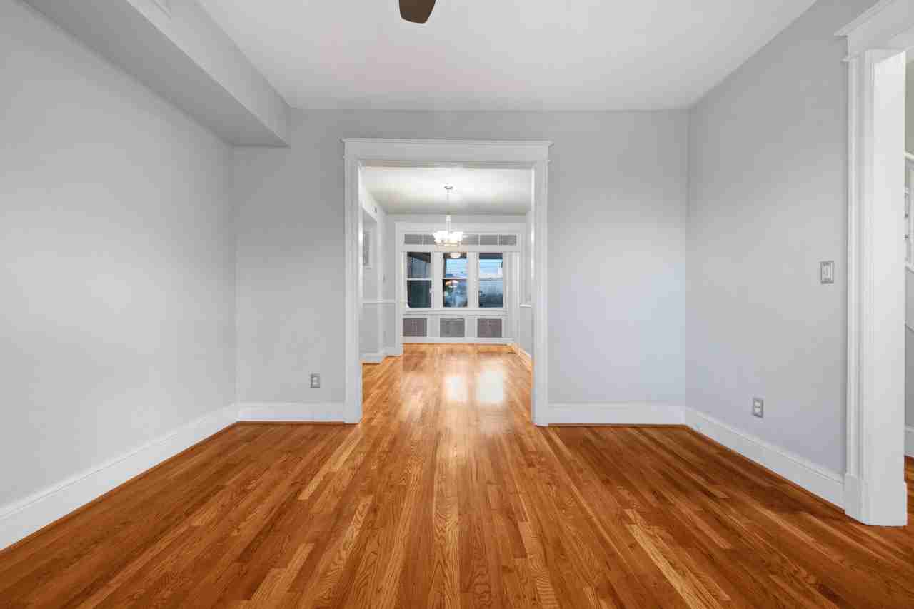 1226 Rhode Island Ave Ne - Photo 7 of 35