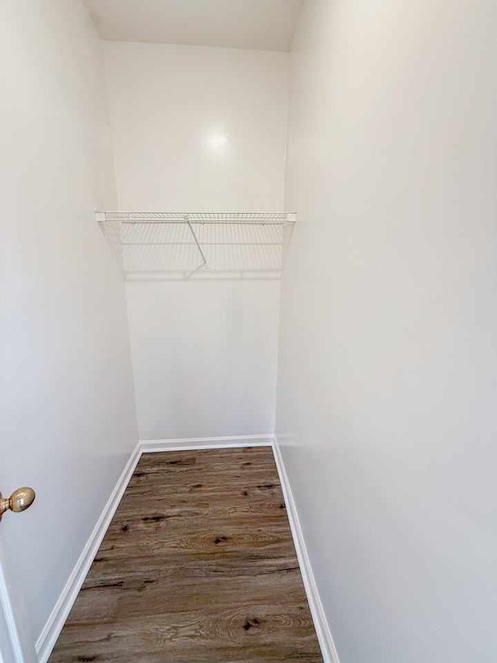 2456 Spring St Nw #A - Photo 4 of 35