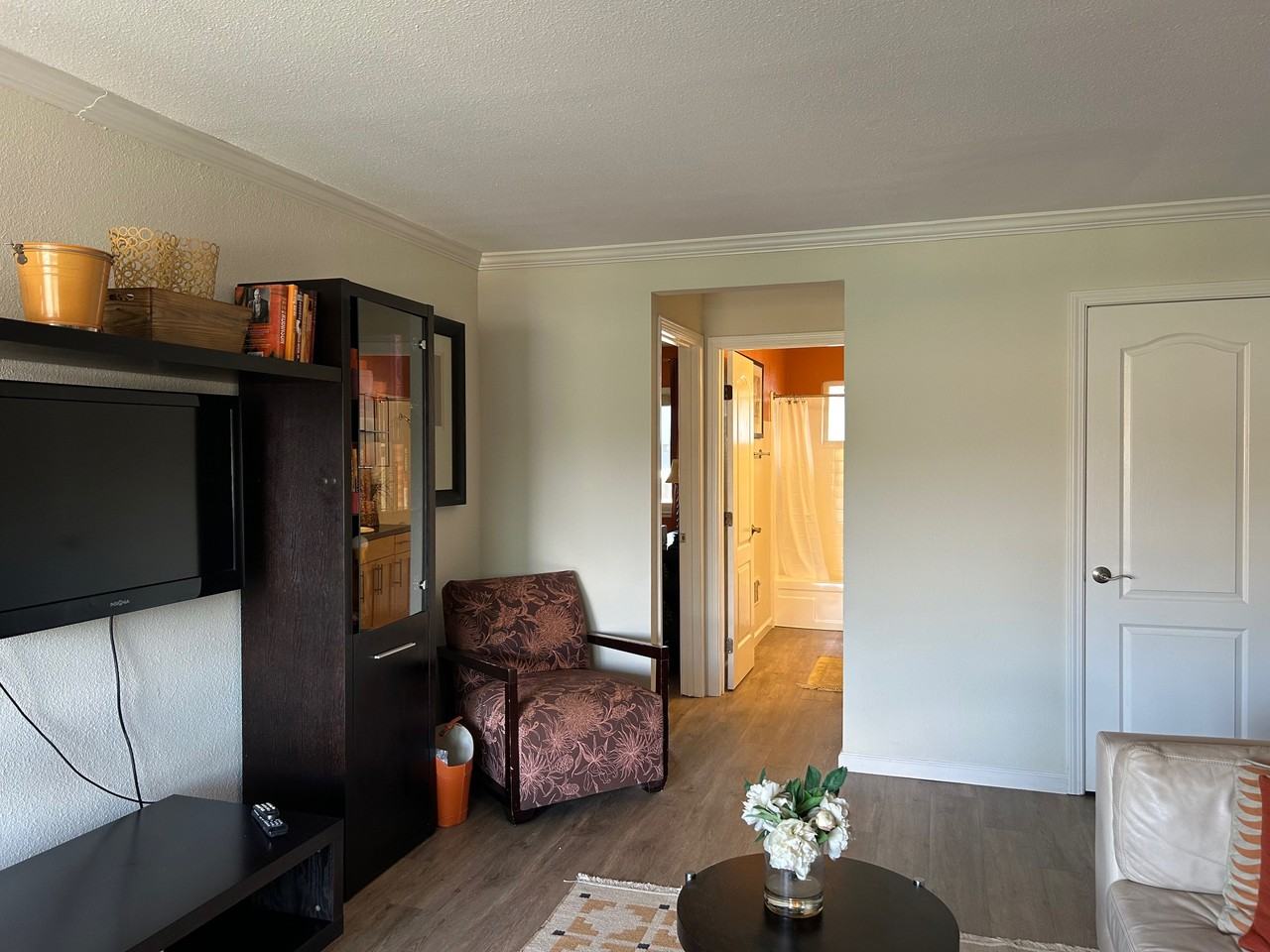 241 Masters Ct #4 - Photo 6 of 14