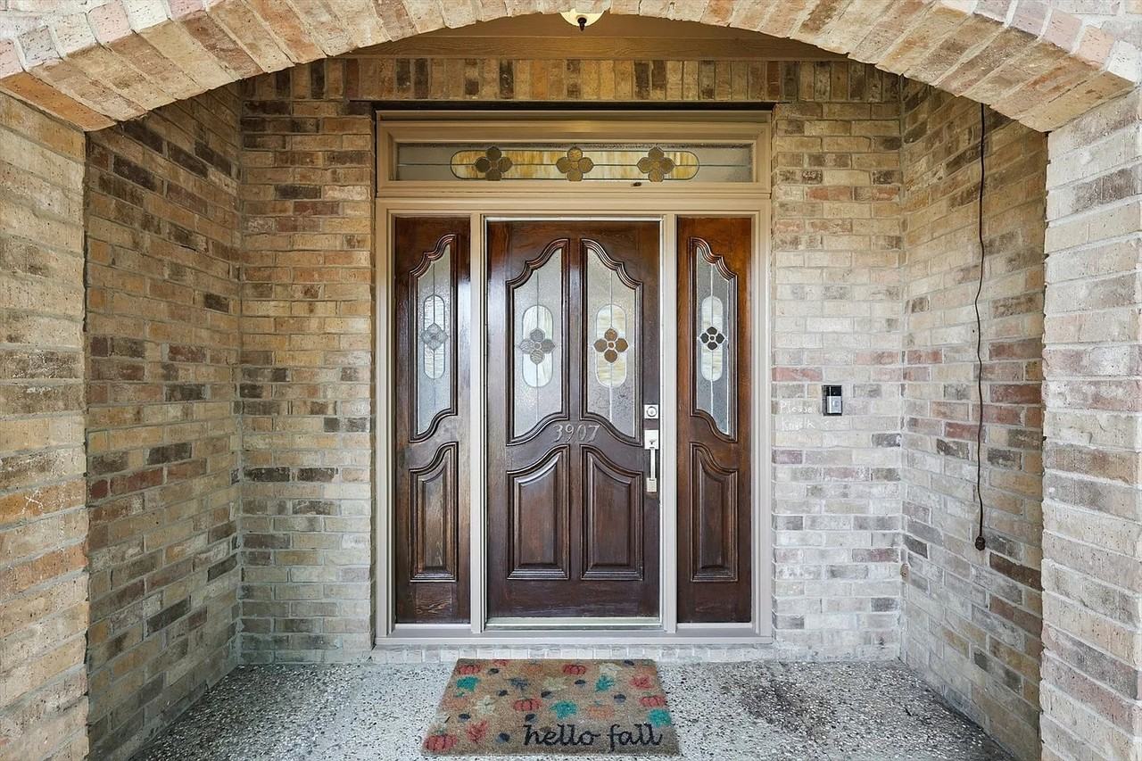 3907 Windermere Dr #NA - Photo 3 of 30