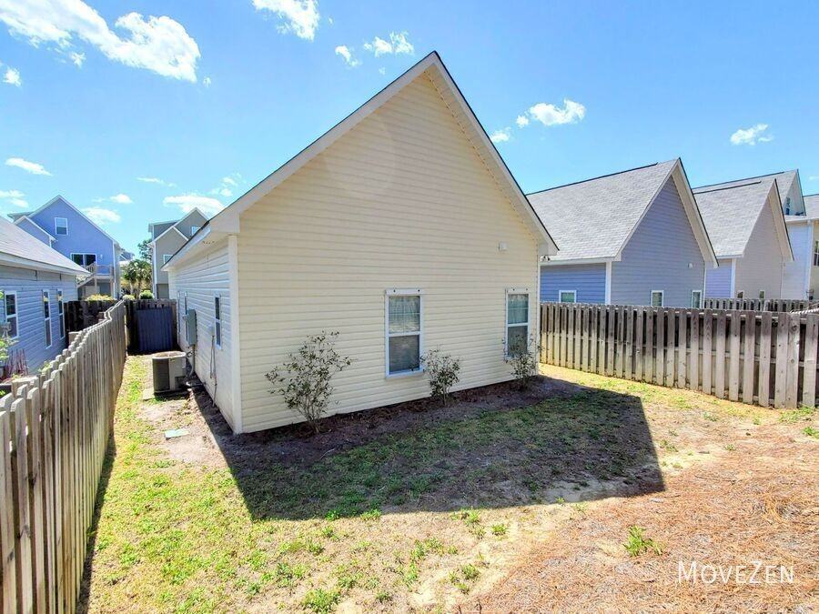 813 Isle Of Palms Way - Photo 2 of 46