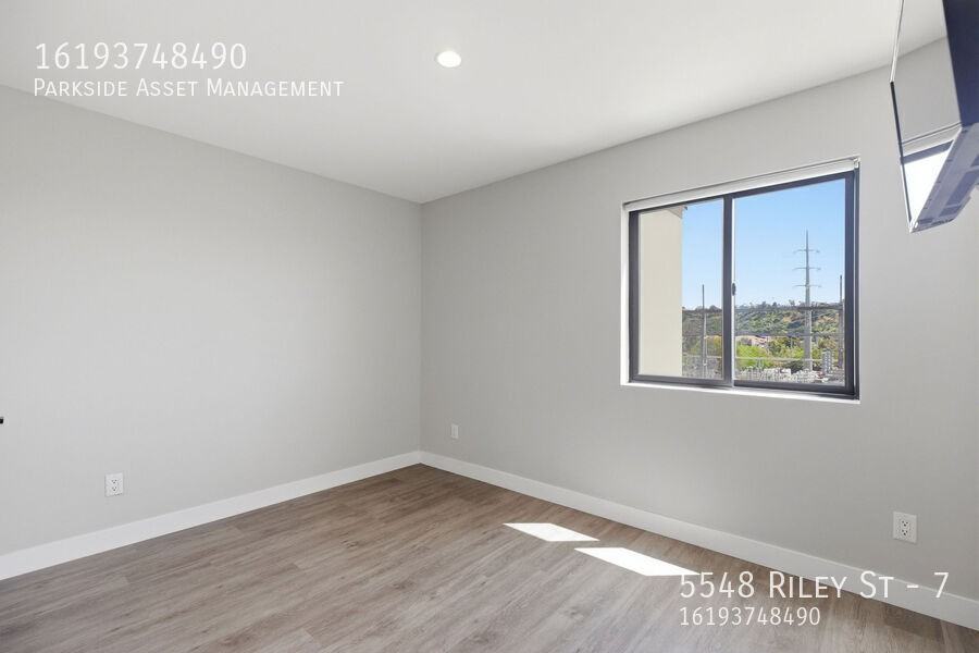 5548 Riley St #7 - Photo 4 of 19