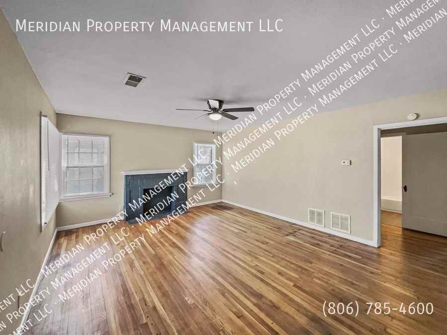 2109 30th St - Photo 3 of 32