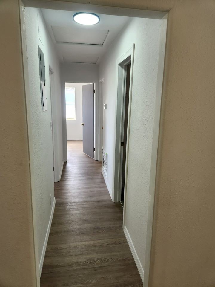 200 Dillon Cir #NA - Photo 2 of 11