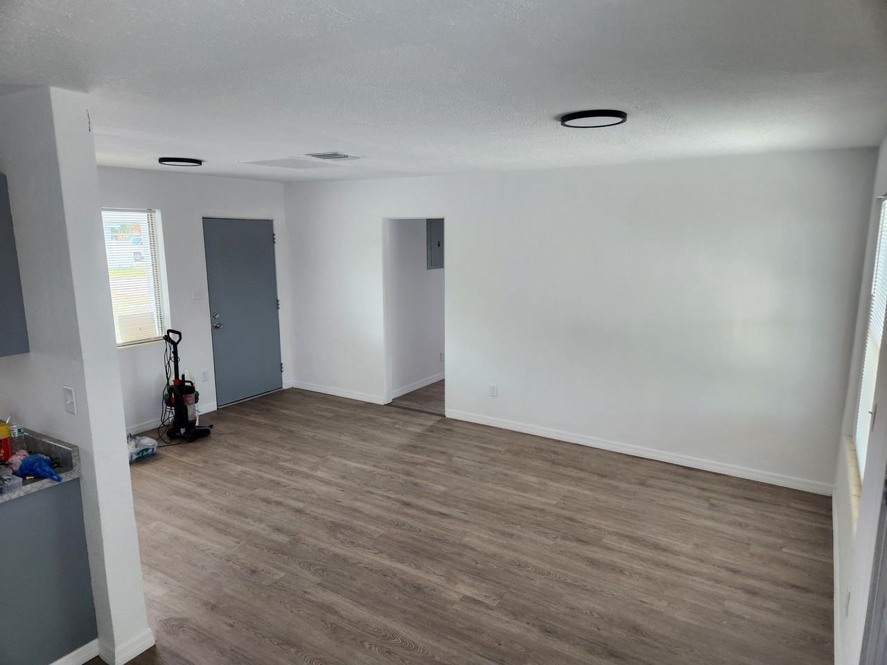 200 Dillon Cir #NA - Photo 6 of 11