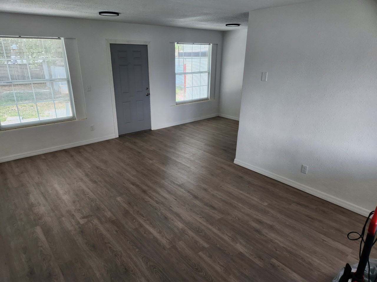 200 Dillon Cir #NA - Photo 7 of 11